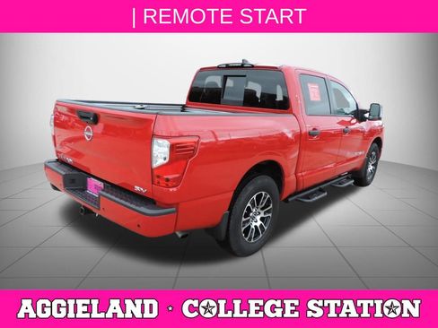 Certified 2024 Nissan Titan SV w/ SV Convenience Package image 4