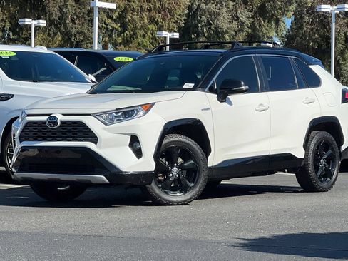 Used 2020 Toyota RAV4 XSE w/ All Weather Liner Package AWD/4WD image 9