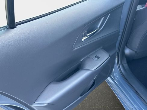 New 2026 Toyota Prius Plug-In Hybrid FWD image 11