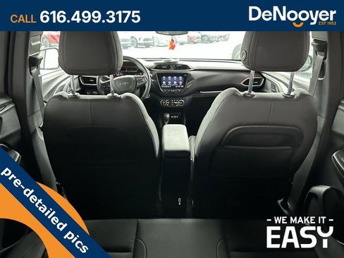 Certified 2023 Chevrolet TrailBlazer RS w/ Convenience Package image 11