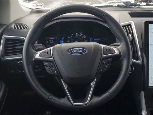 Certified 2023 Ford Edge Titanium image 27