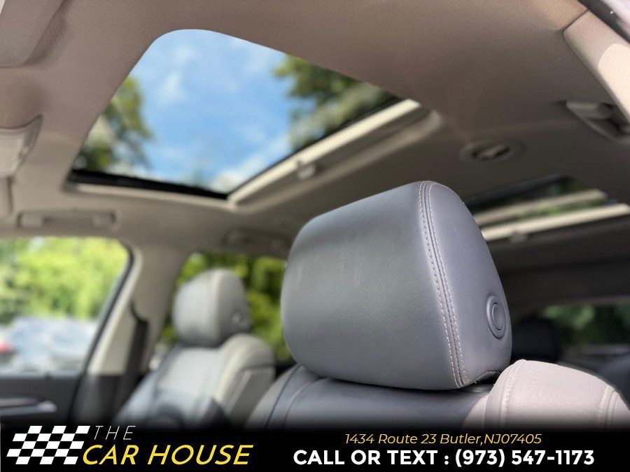 Used 2021 Buick Enclave Essence w/ Sound and Sites Package AWD/4WD image 23
