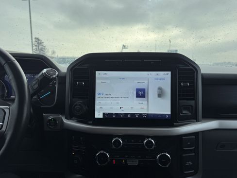 Used 2022 Ford F150 XLT w/ Equipment Group 302A High image 10