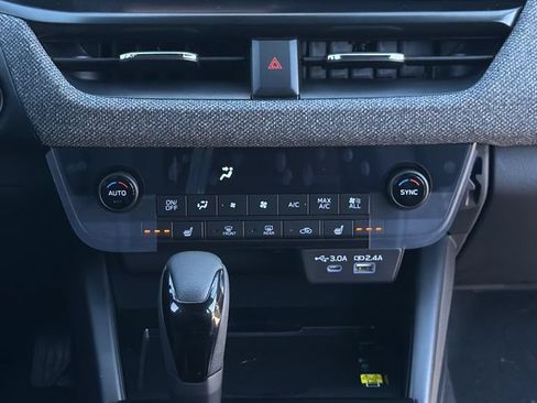 New 2026 Subaru Outback Premium AWD/4WD image 10