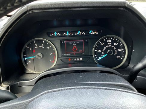 Used 2019 Ford F150 XLT w/ Equipment Group 302A Luxury image 13