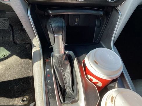 Used 2019 Honda Accord LX image 25