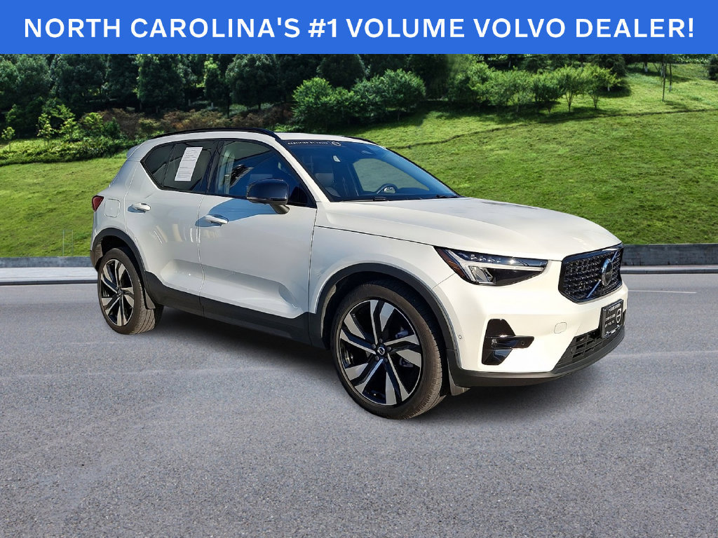 Certified 2024 Volvo XC40 B5 Plus w/ Protection Package Premier AWD/4WD image 1