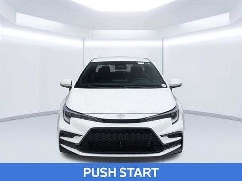 Used 2026 Toyota Corolla SE FWD image 11