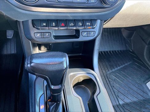 Used 2020 Chevrolet Colorado Z71 w/ Z71 Midnight Edition image 27
