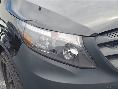 Used 2016 Mercedes-Benz Metris image 29