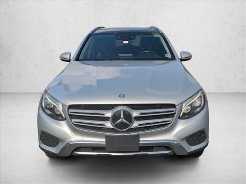 Used 2017 Mercedes-Benz GLC 300 image 2
