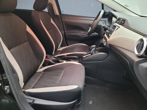 Used 2021 Nissan Versa SV image 21