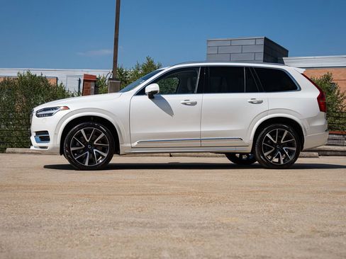 Certified 2024 Volvo XC90 B6 Plus w/ Protection Package Premier AWD/4WD image 3
