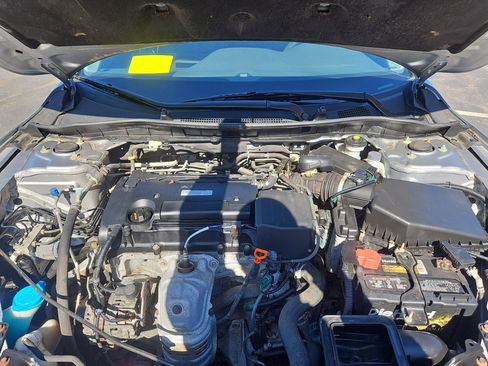 Used 2017 Honda Accord LX image 26