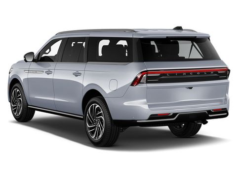 Used 2025 Lincoln Navigator Reserve w/ Jet Appearance Package AWD/4WD image 2