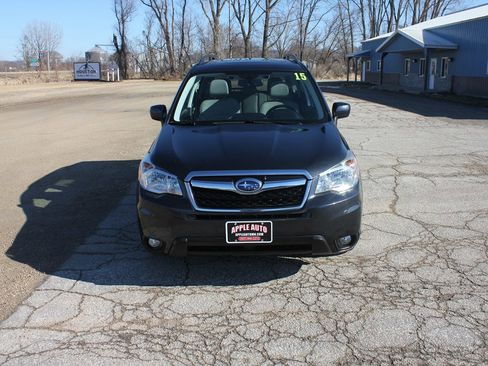 Used 2015 Subaru Forester 2.5i Limited image 2