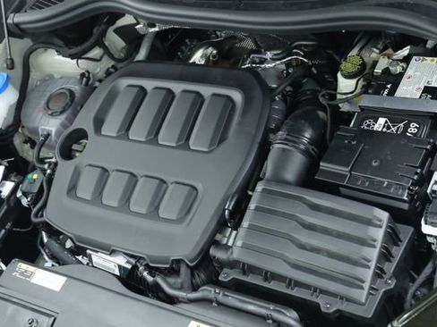 New 2026 Volkswagen Tiguan SE R-Line FWD image 11