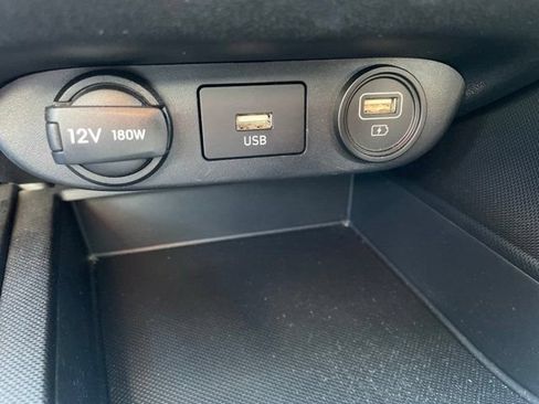 Used 2023 Hyundai Elantra SEL FWD image 15