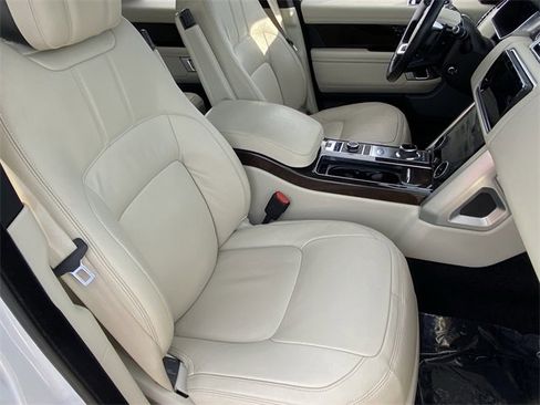Used 2021 Land Rover Range Rover image 19