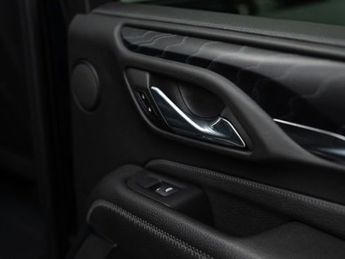 Used 2023 GMC Yukon XL Denali image 30