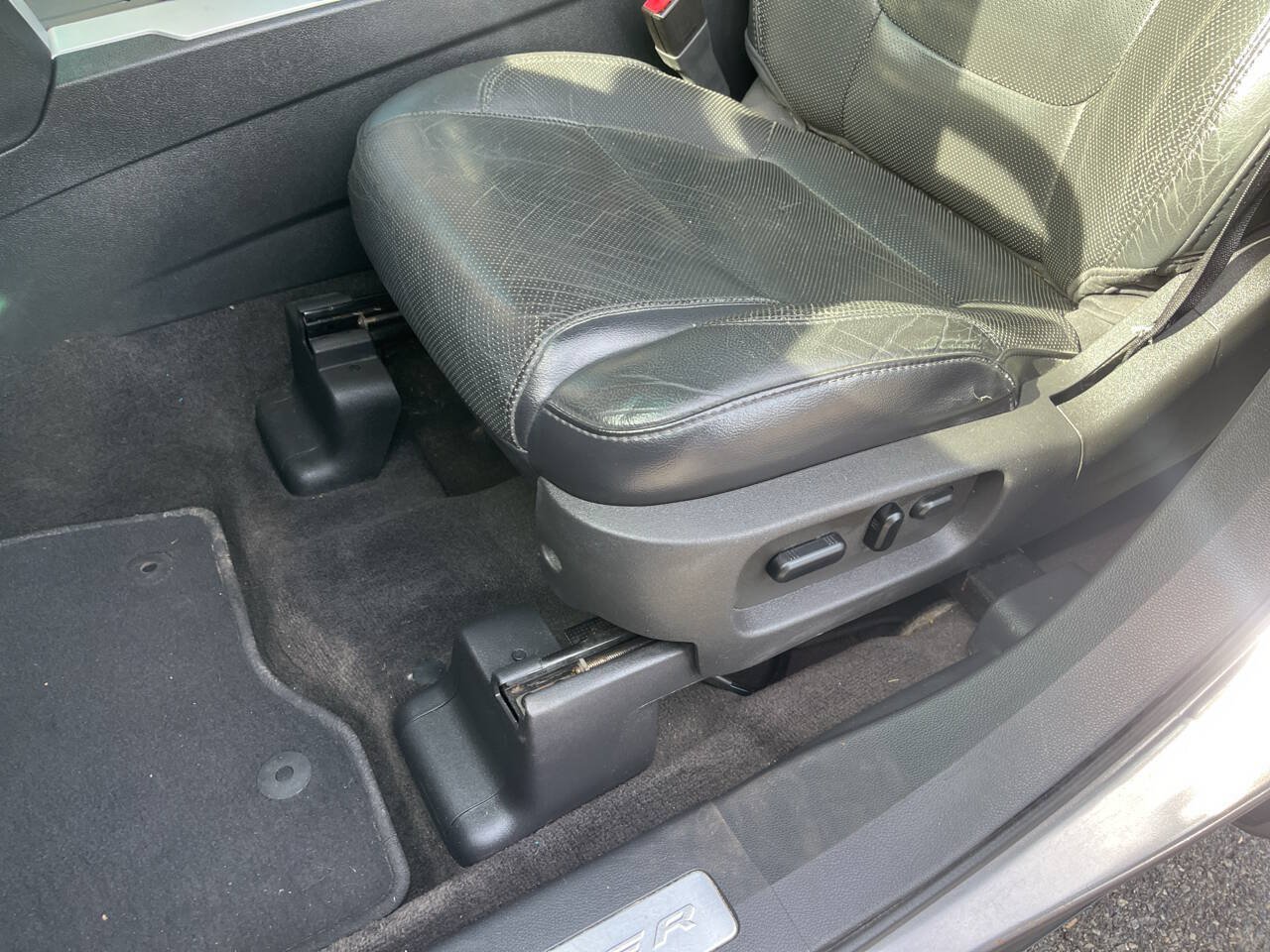 Used 2012 Ford Explorer Limited AWD/4WD image 16