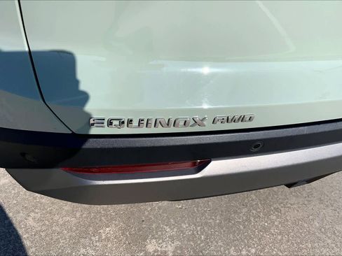Certified 2026 Chevrolet Equinox LT AWD/4WD image 10
