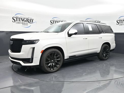 Used 2023 Cadillac Escalade Sport Platinum w/ LPO, ONYX Package AWD/4WD image 4