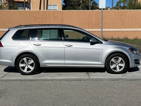 Used 2015 Volkswagen Golf TDI image 3