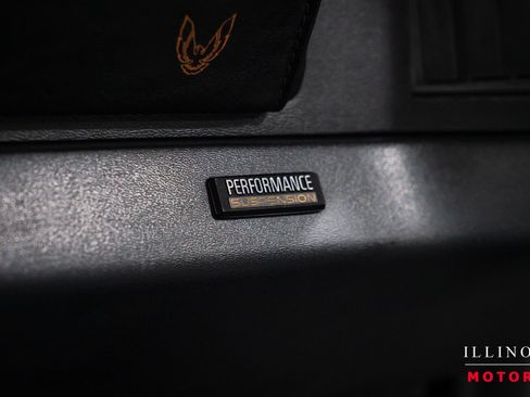 Used 1991 Pontiac Firebird Trans Am RWD image 24