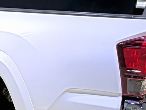 Used 2018 Toyota Tacoma SR5 image 10