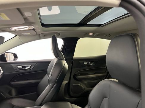 Used 2024 Volvo S60 B5 Core image 24