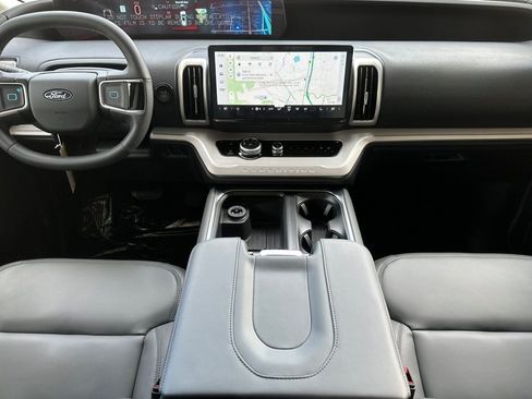New 2026 Ford Expedition Active RWD image 13