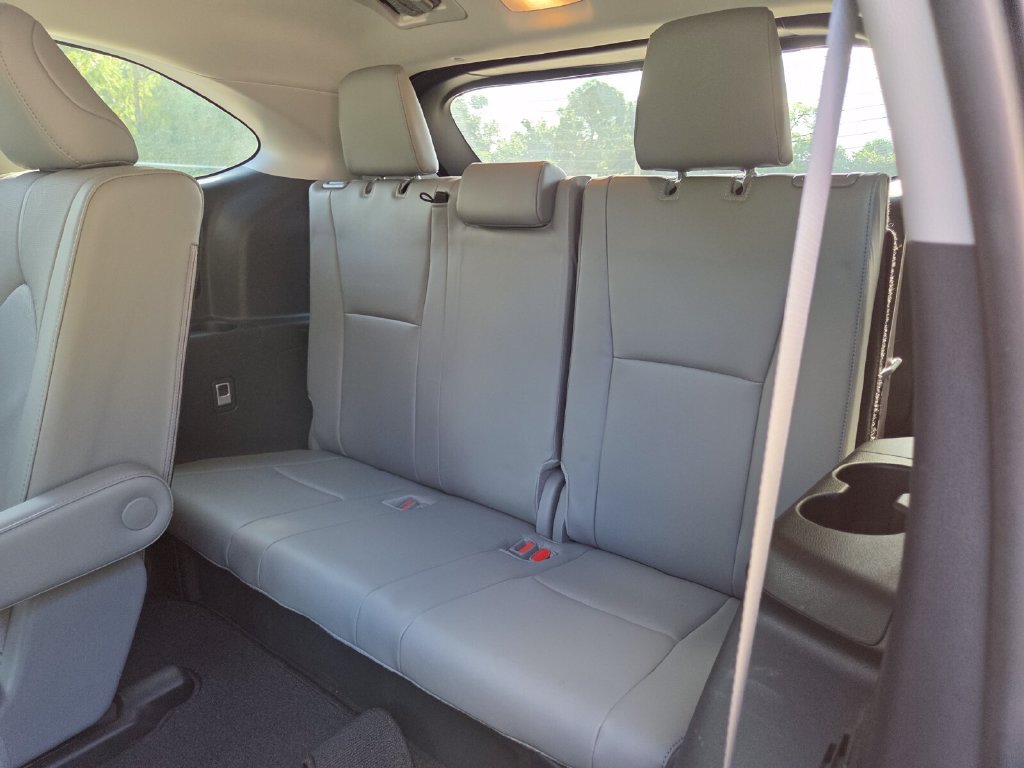 Used 2025 Toyota Highlander Limited AWD/4WD image 22