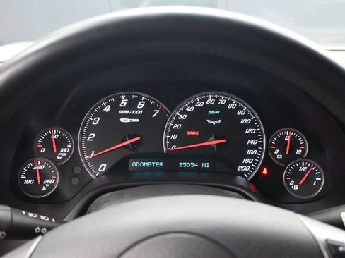 Used 2007 Chevrolet Corvette Z06 w/ Preferred Equipment Group RWD image 10
