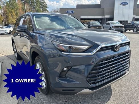 Used 2026 Toyota Grand Highlander Limited image 2