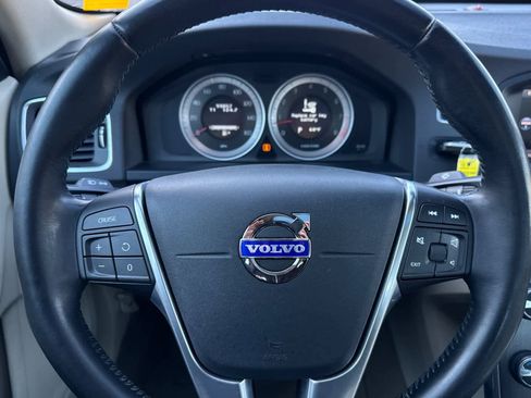 Used 2013 Volvo S60 T5 image 22