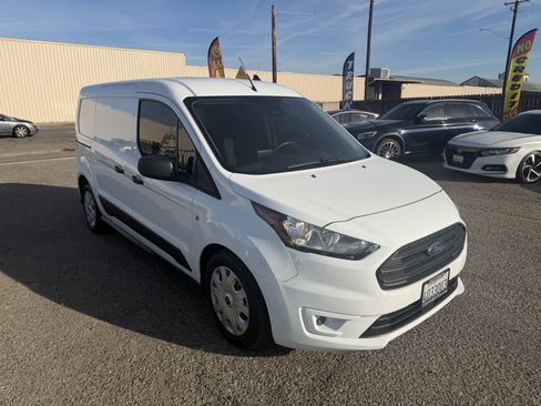 Used 2022 Ford Transit Connect XLT image 2