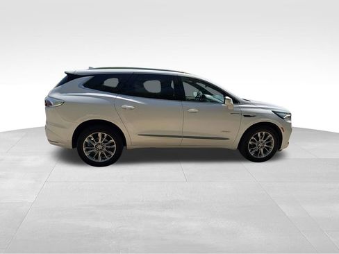 Used 2023 Buick Enclave Avenir w/ Avenir Technology Package AWD/4WD image 12