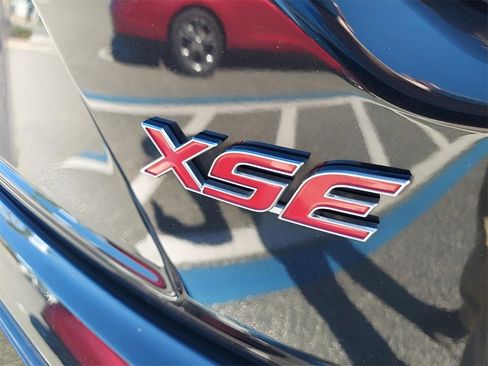 Used 2020 Toyota Corolla XSE image 9