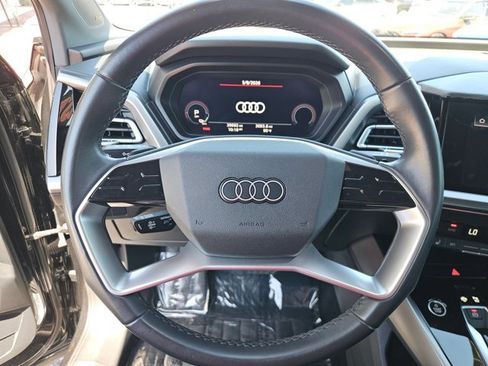 Used 2022 Audi Q4 e-tron Prestige AWD/4WD image 14