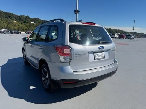 Used 2017 Subaru Forester 2.5i w/ Alloy Wheel Package AWD/4WD image 5