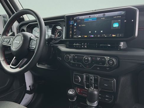 Used 2024 Jeep Wrangler Unlimited Rubicon image 28