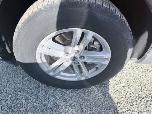 Used 2021 Ford Explorer XLT w/ Class III Trailer Tow Package image 5