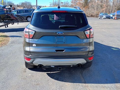 Used 2018 Ford Escape SEL image 4