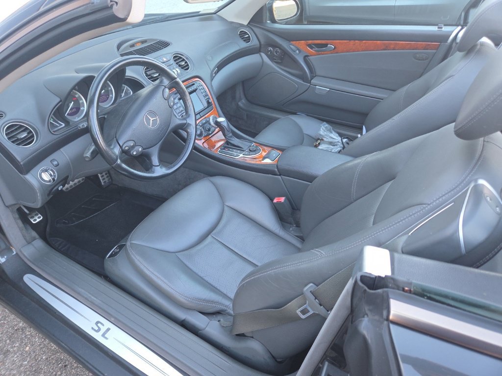 Used 2003 Mercedes-Benz SL 500 image 6