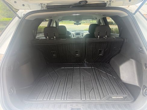 Used 2020 Chevrolet Equinox LS w/ LS Convenience Package FWD image 18
