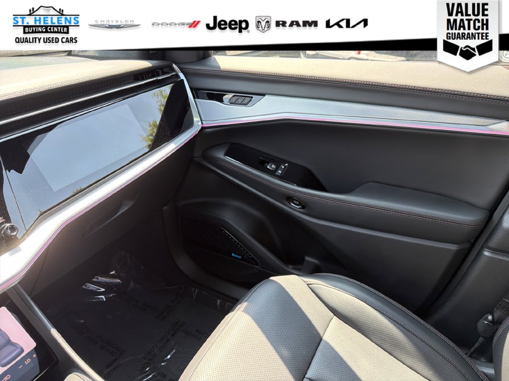 Used 2024 Jeep Wagoneer Launch Edition AWD/4WD image 27