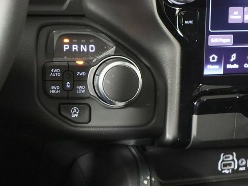 New 2026 RAM 1500 4x4 Crew Cab image 30