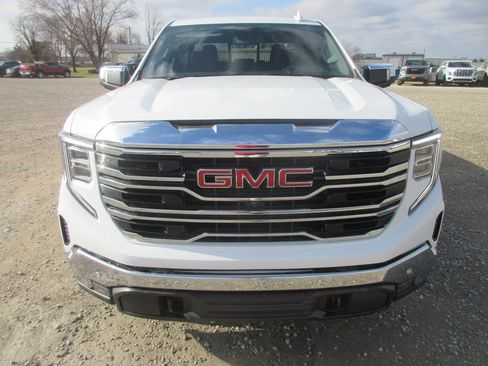 New 2026 GMC Sierra 1500 SLT image 12