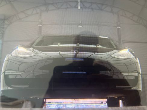 Used 2020 Tesla Model 3 Standard Range RWD image 8